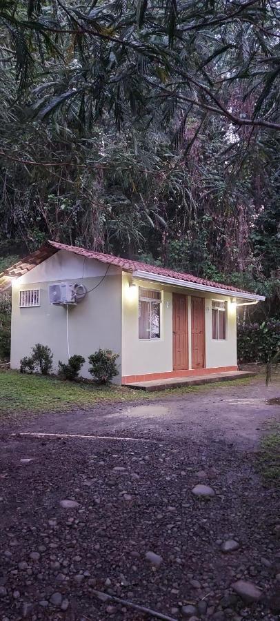 Hostal Y Cabinas Anita-And Rafting Tour! Siqurres Da Alegria Екстер'єр фото